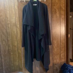 Large UGG  trench long sleeve coat